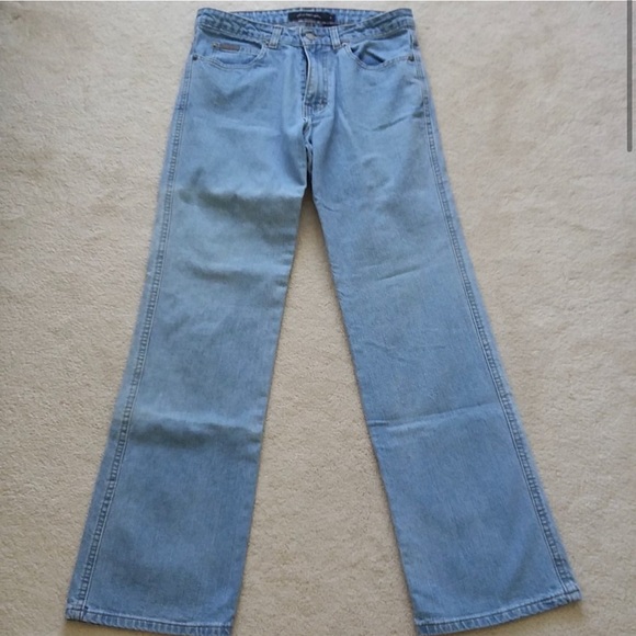 Calvin Klein- Light Wash Boot Cut Mom Jeans size 8 - Picture 4 of 6